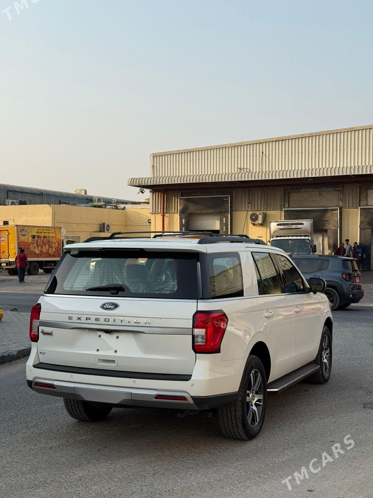 Ford Expedition 2023 - 800 000 TMT - Хазар - img 5