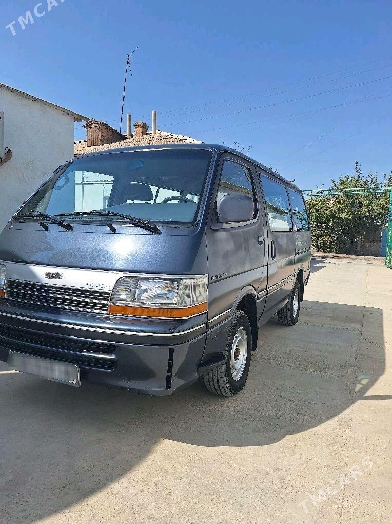 Toyota Hiace 1991 - 95 000 TMT - Теджен - img 1