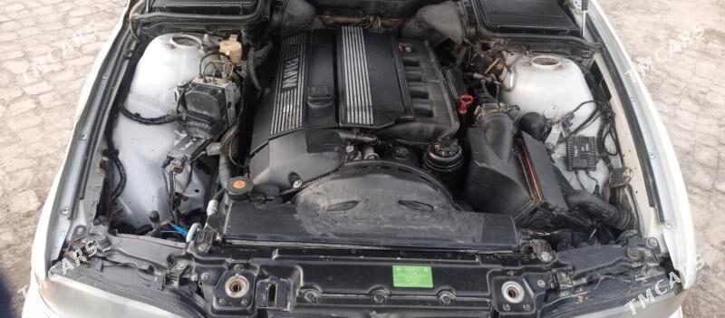 BMW E39 2002 - 40 000 TMT - Мары - img 7