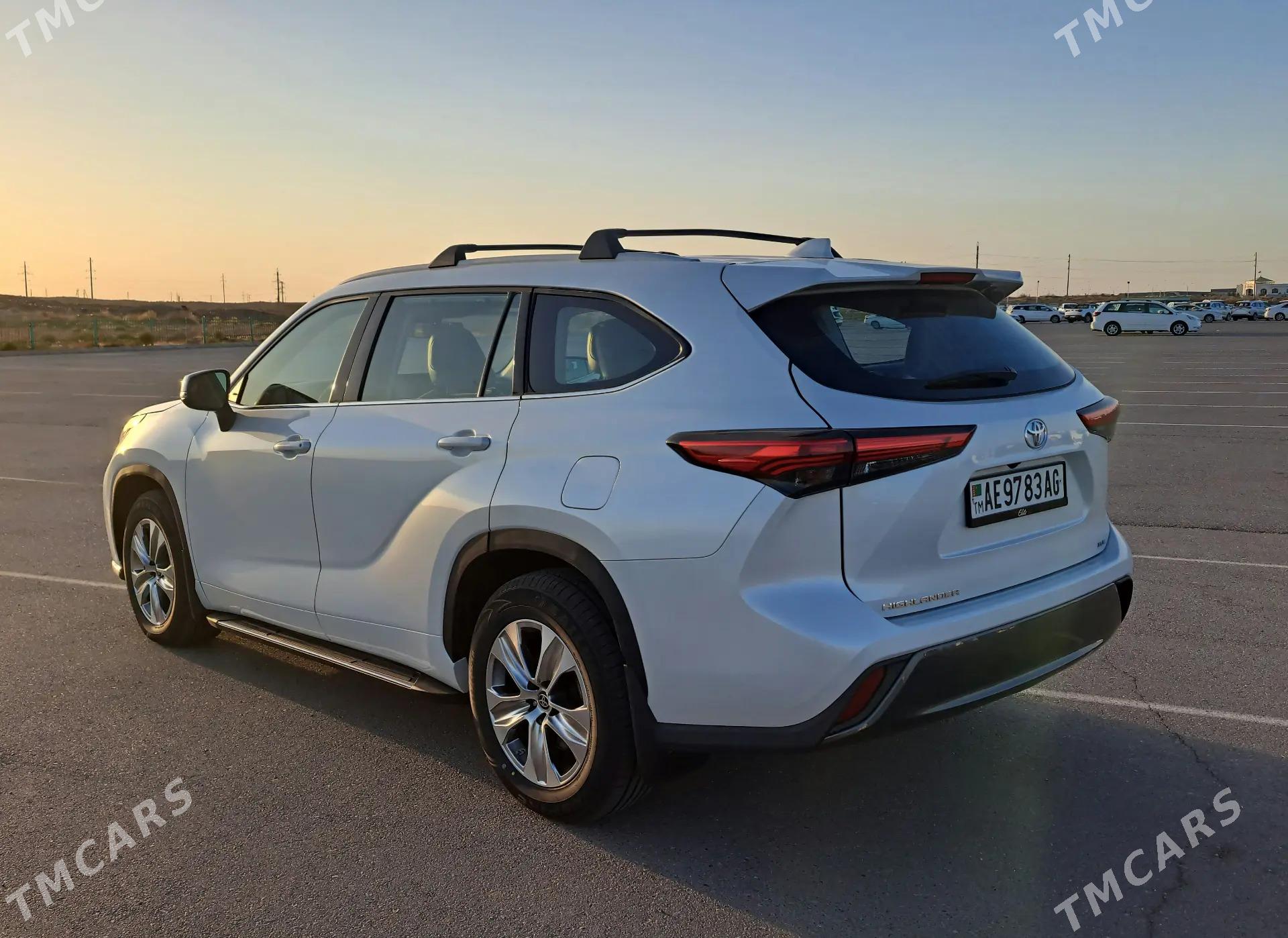 Toyota Highlander 2022 - 607 000 TMT - Aşgabat - img 2