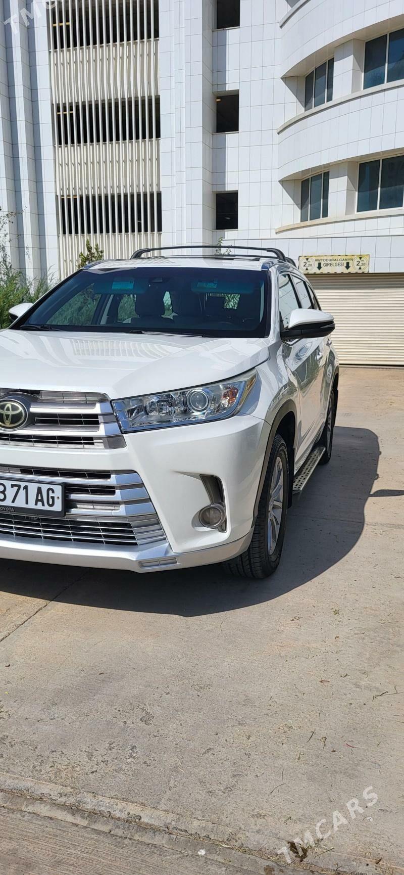 Toyota Highlander 2018 - 383 000 TMT - Ашхабад - img 3