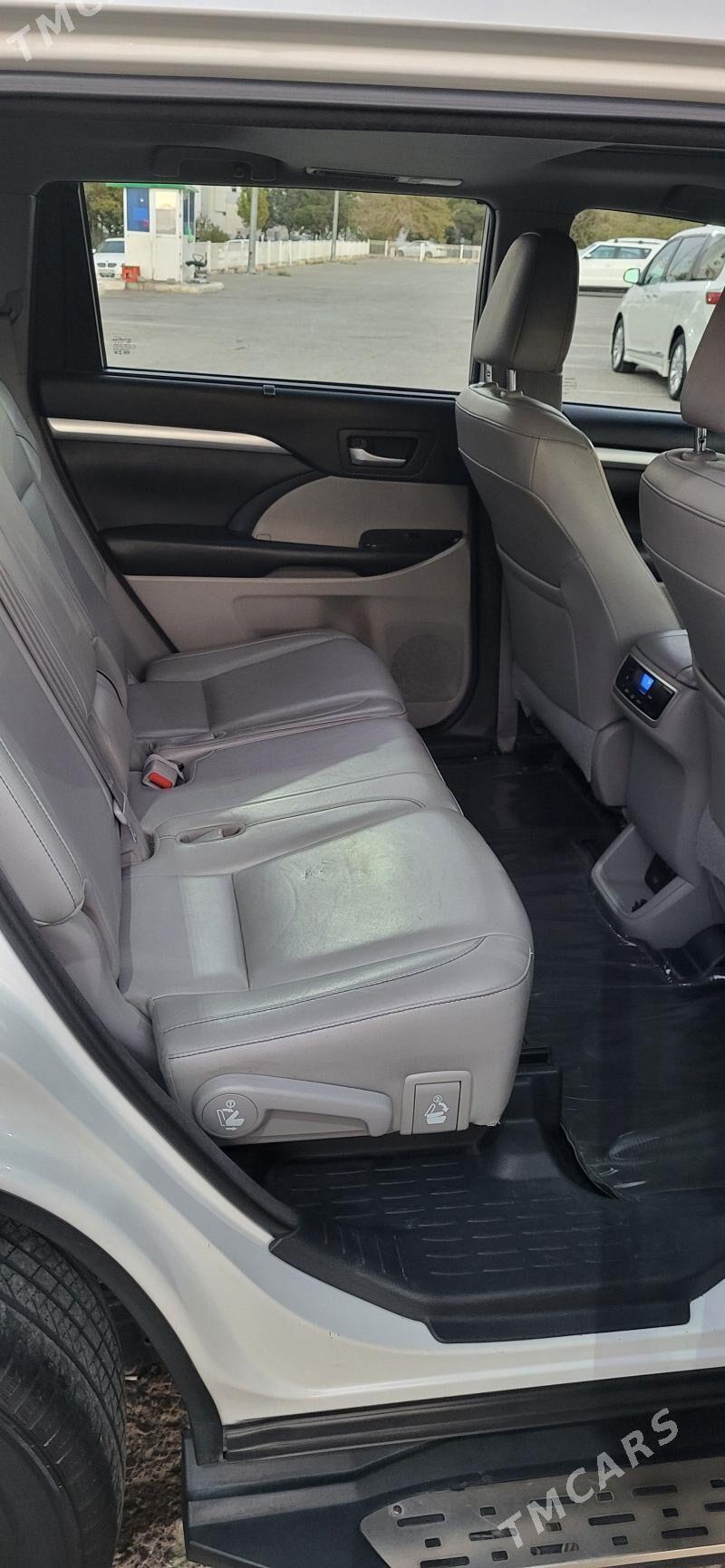 Toyota Highlander 2018 - 383 000 TMT - Ашхабад - img 2