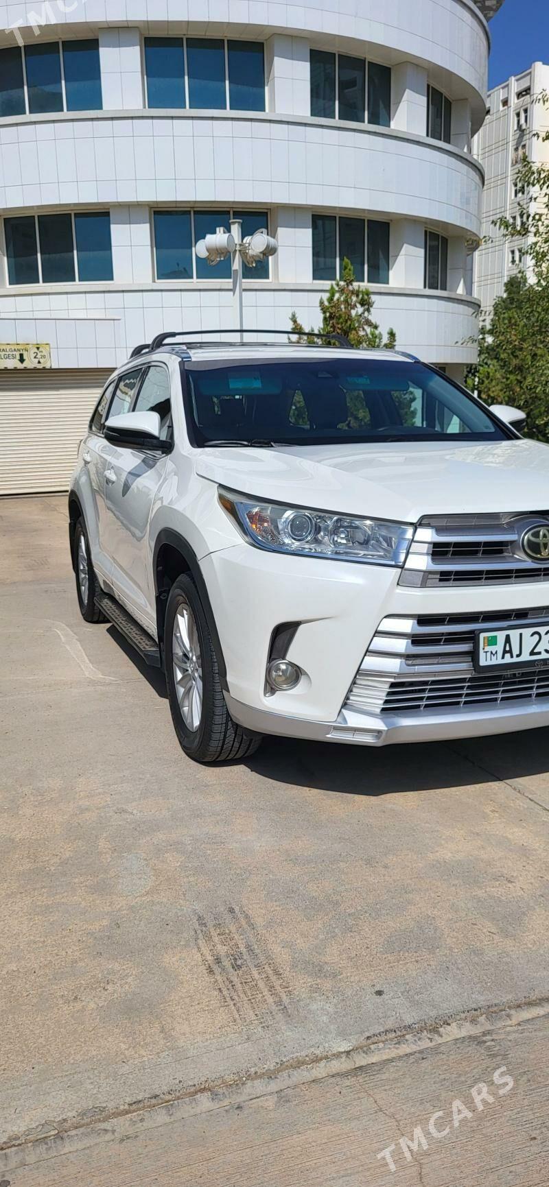 Toyota Highlander 2018 - 383 000 TMT - Ашхабад - img 8