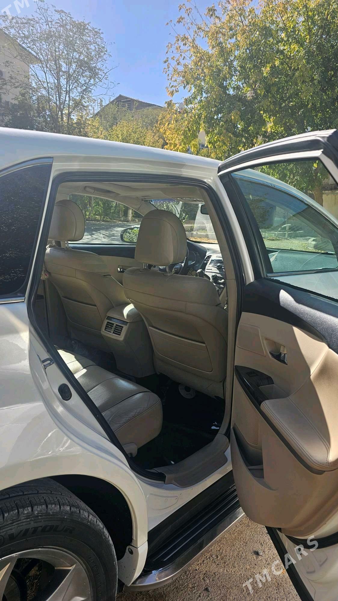 Toyota Venza 2009 - 220 000 TMT - Бахарден - img 7