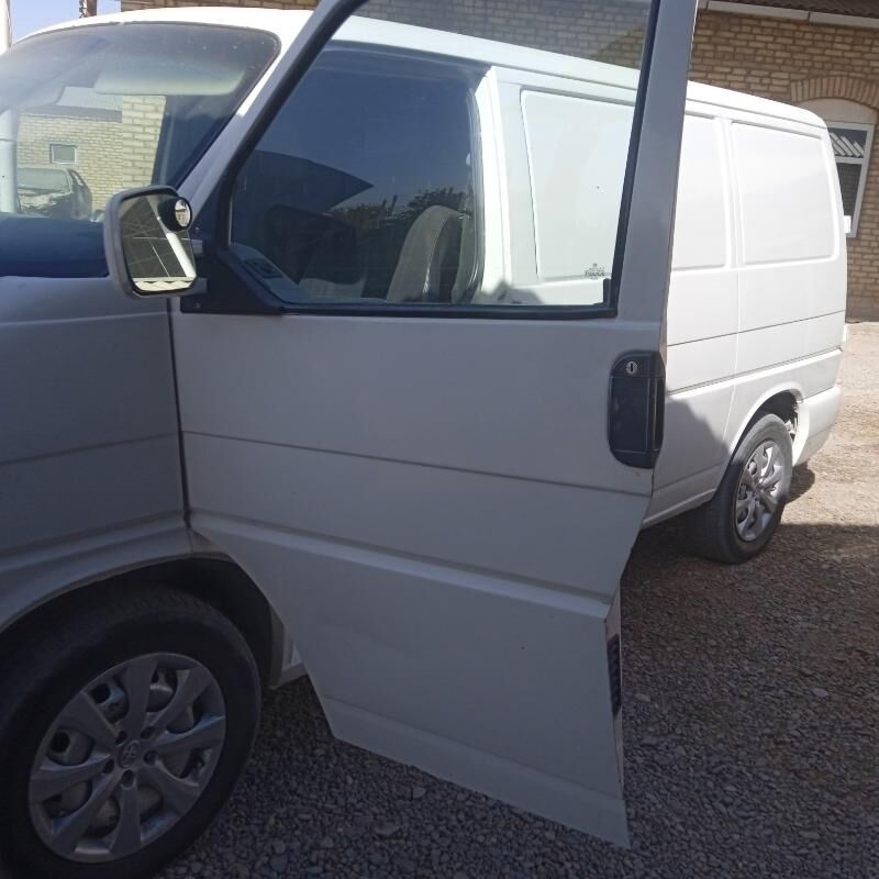 Volkswagen Transporter 2001 - 70 000 TMT - Мары - img 3