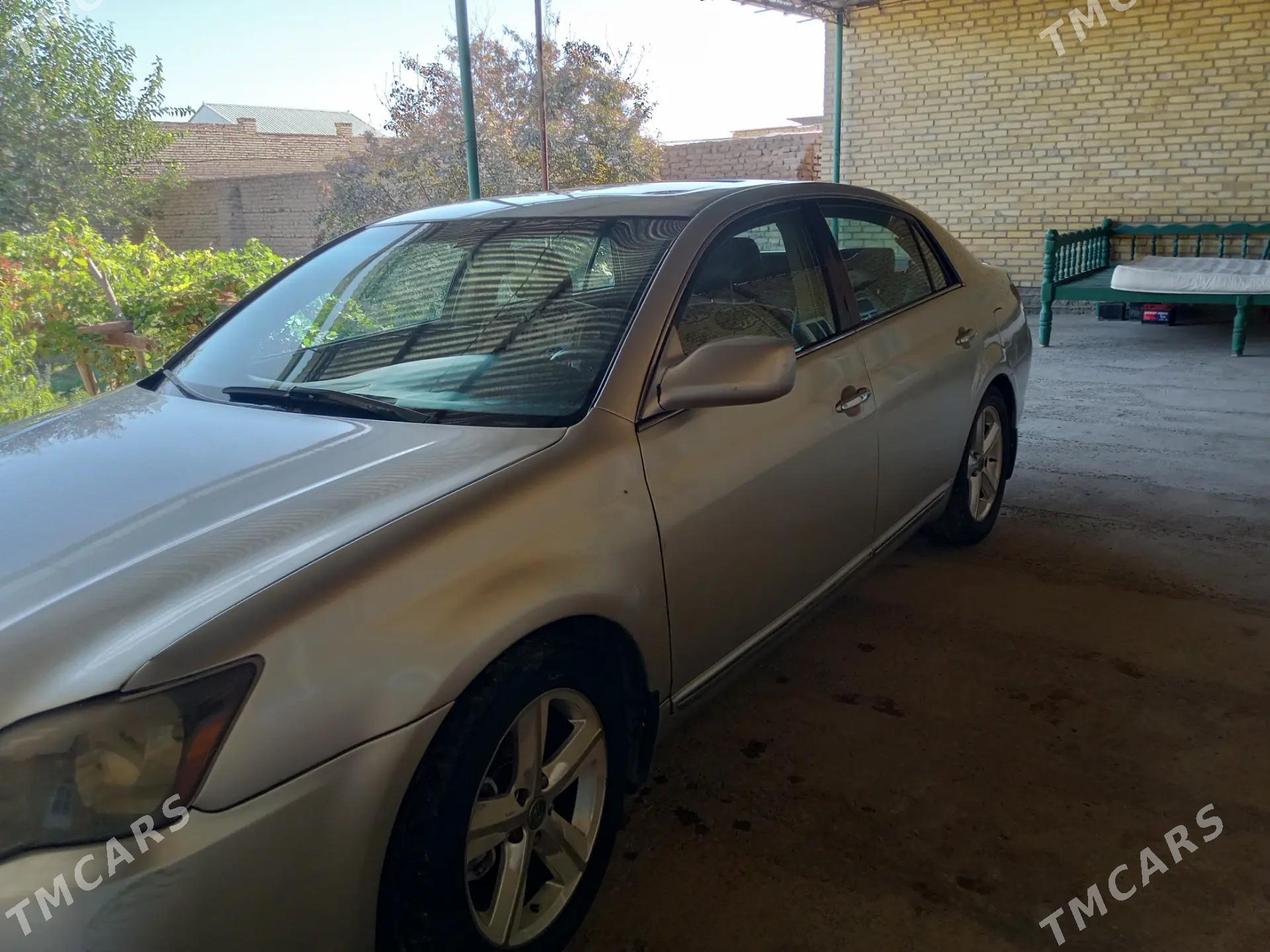 Toyota Avalon 2006 - 150 000 TMT - Фарап - img 6
