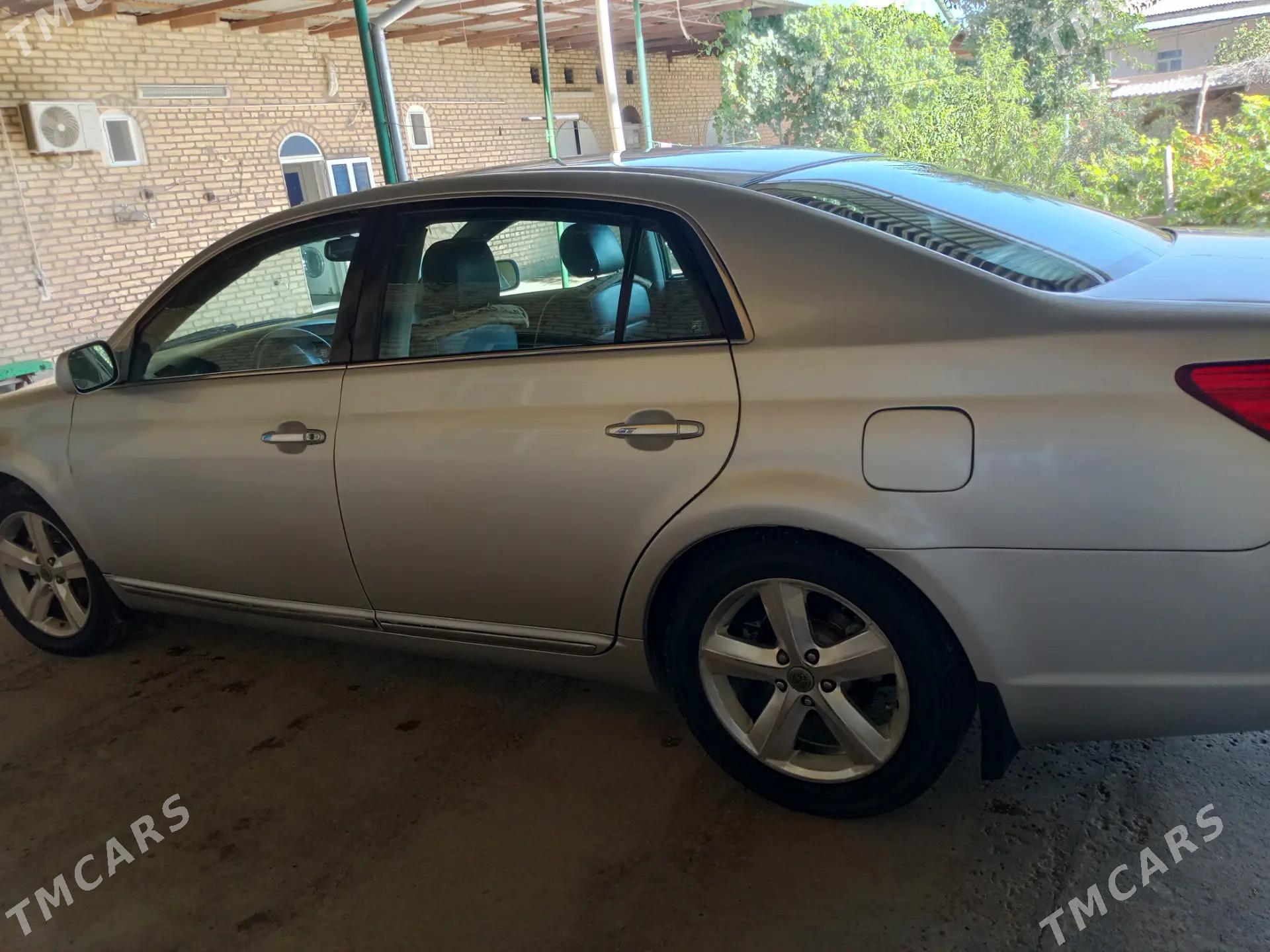 Toyota Avalon 2006 - 150 000 TMT - Фарап - img 4