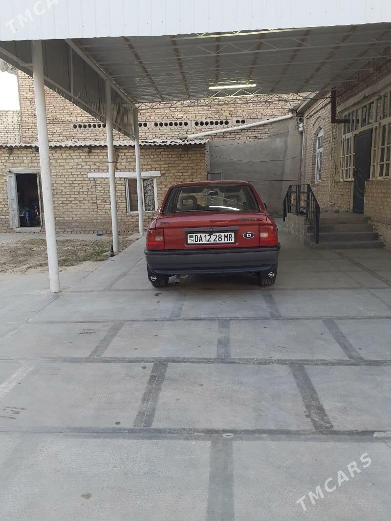 Opel Vectra 1990 - 46 000 TMT - Мары - img 8
