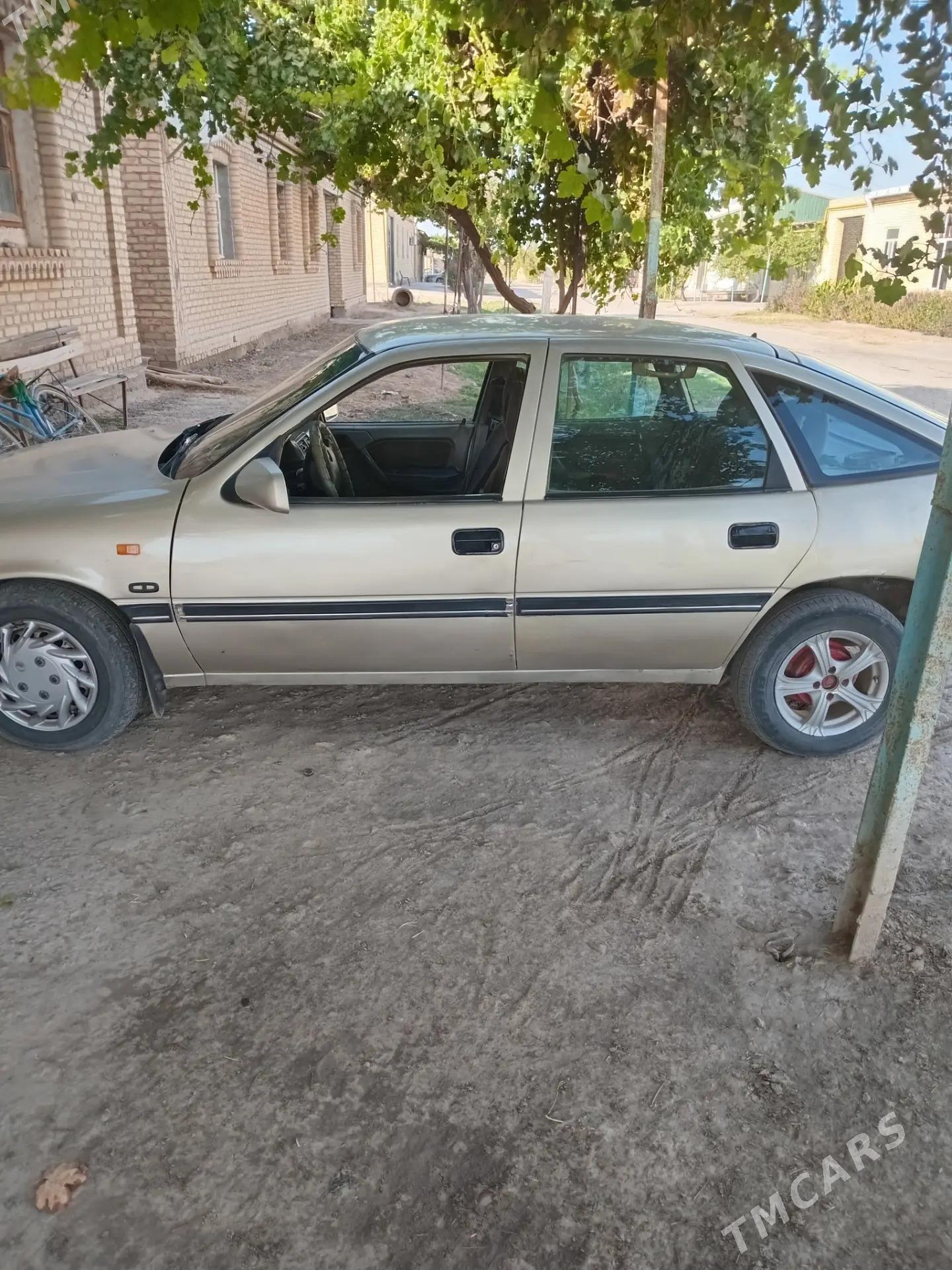 Opel Vectra 1991 - 30 000 TMT - Dänew - img 4