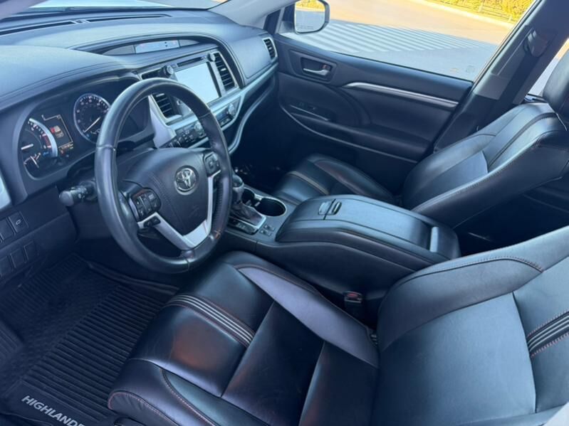 Toyota Highlander 2019 - 495 000 TMT - Ашхабад - img 9