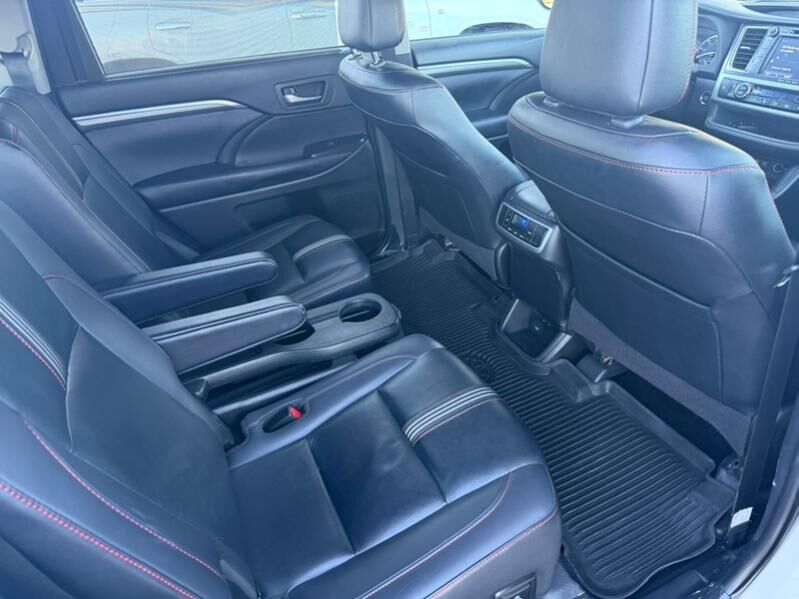 Toyota Highlander 2019 - 495 000 TMT - Ашхабад - img 8