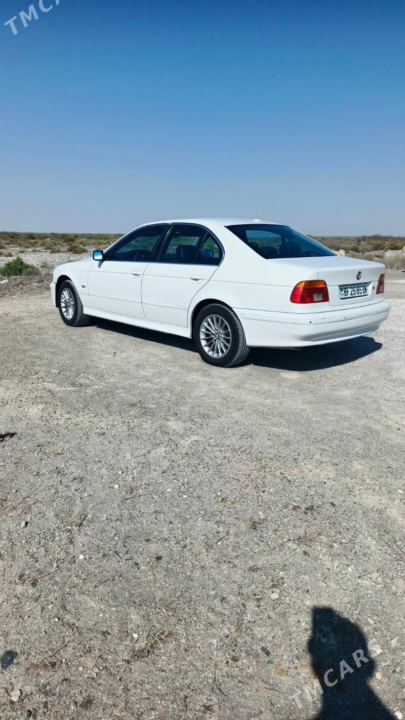 BMW E39 1998 - 90 000 TMT - Туркменбаши - img 8
