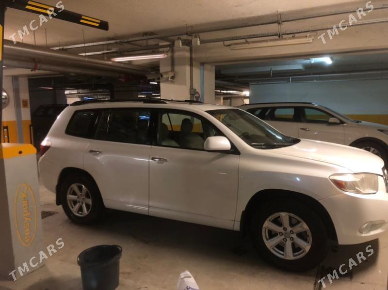 Toyota Highlander 2010 - 270 000 TMT - Теджен - img 2