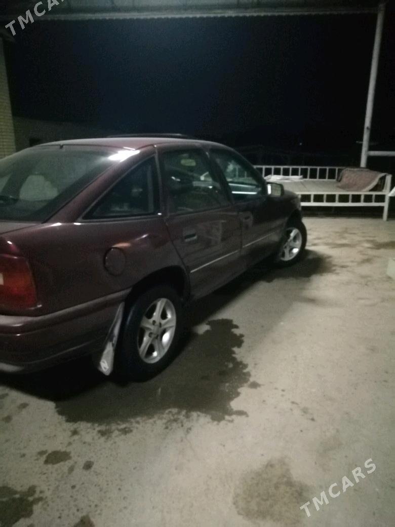 Opel Vectra 1992 - 23 000 TMT - Мары - img 7