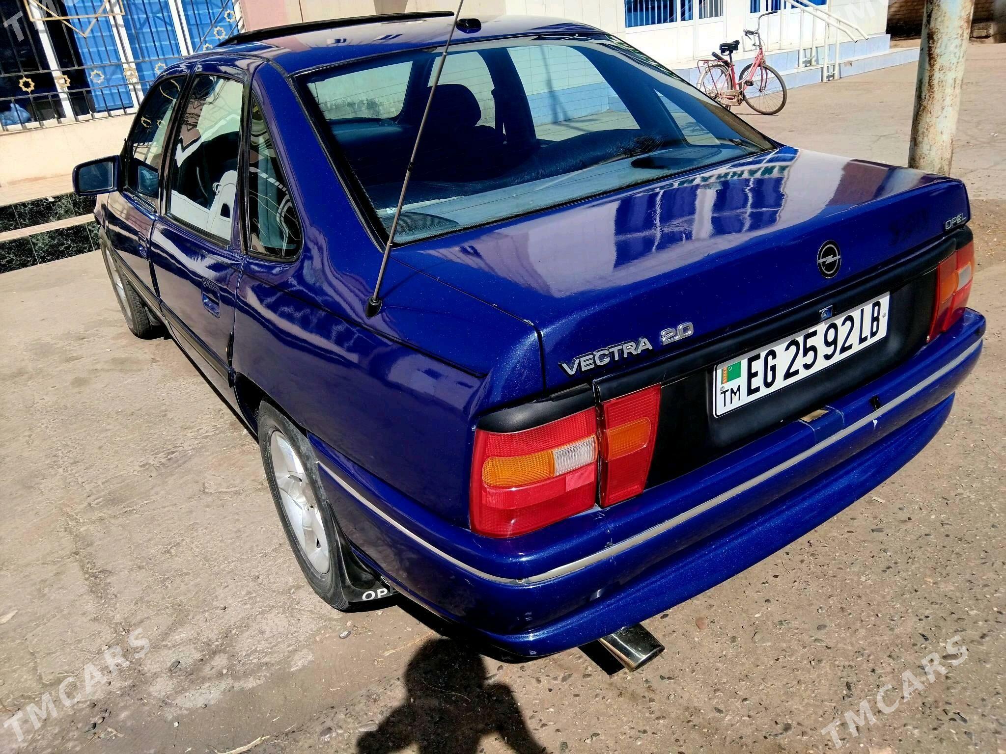 Opel Vectra 1993 - 28 000 TMT - Saýat - img 3