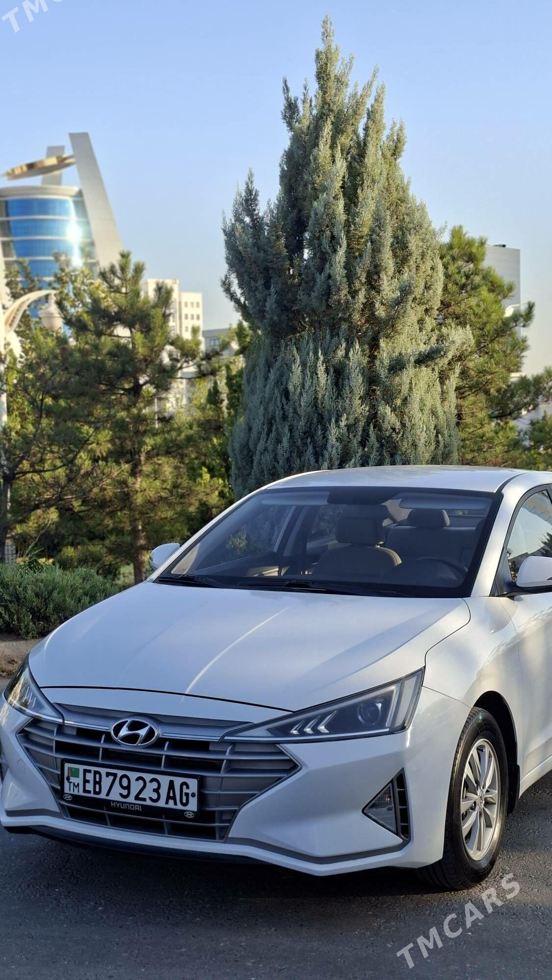 Hyundai Elantra 2019 - 225 000 TMT - Багир - img 8