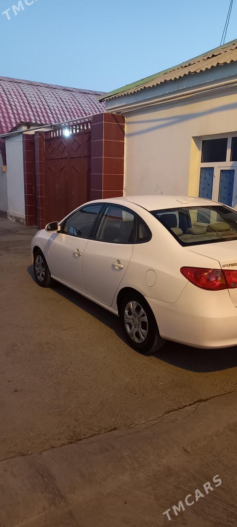Hyundai Elantra 2010 - 137 000 TMT - Хитровка - img 3