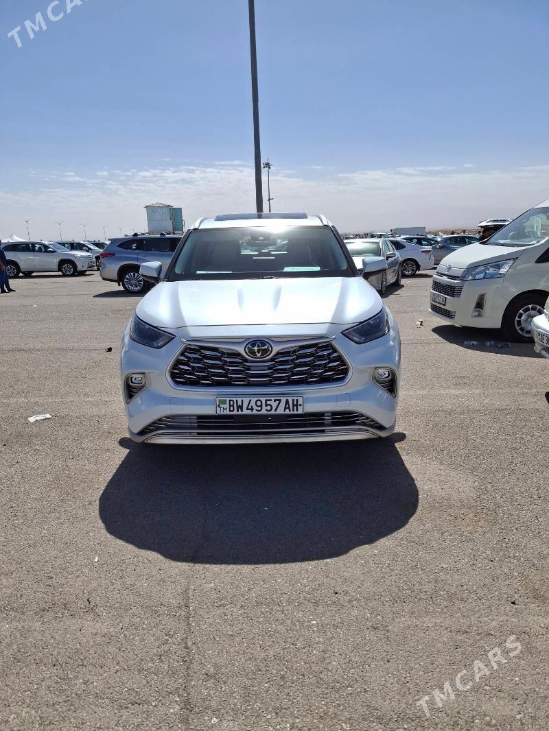 Toyota Highlander 2021 - 617 000 TMT - Ашхабад - img 2