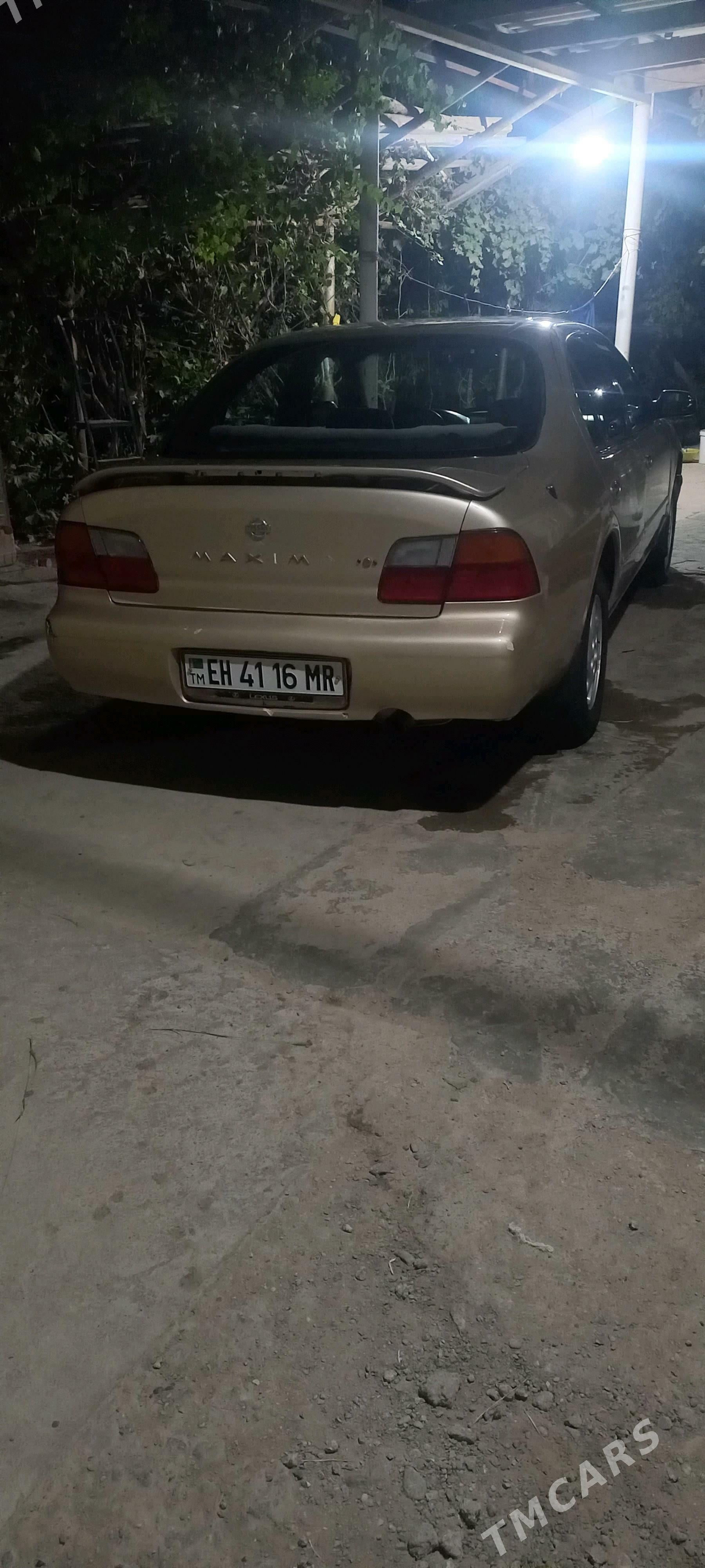 Nissan Maxima 1995 - 60 000 TMT - Мары - img 4