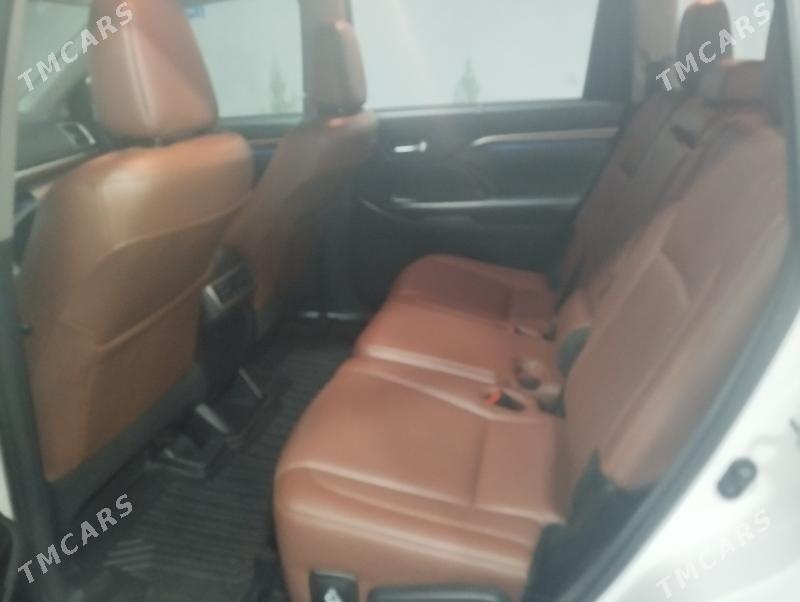 Toyota Highlander 2018 - 725 999 TMT - Aşgabat - img 1