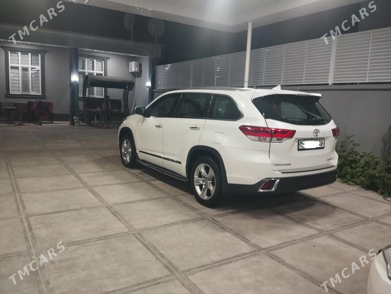 Toyota Highlander 2018 - 725 999 TMT - Aşgabat - img 3
