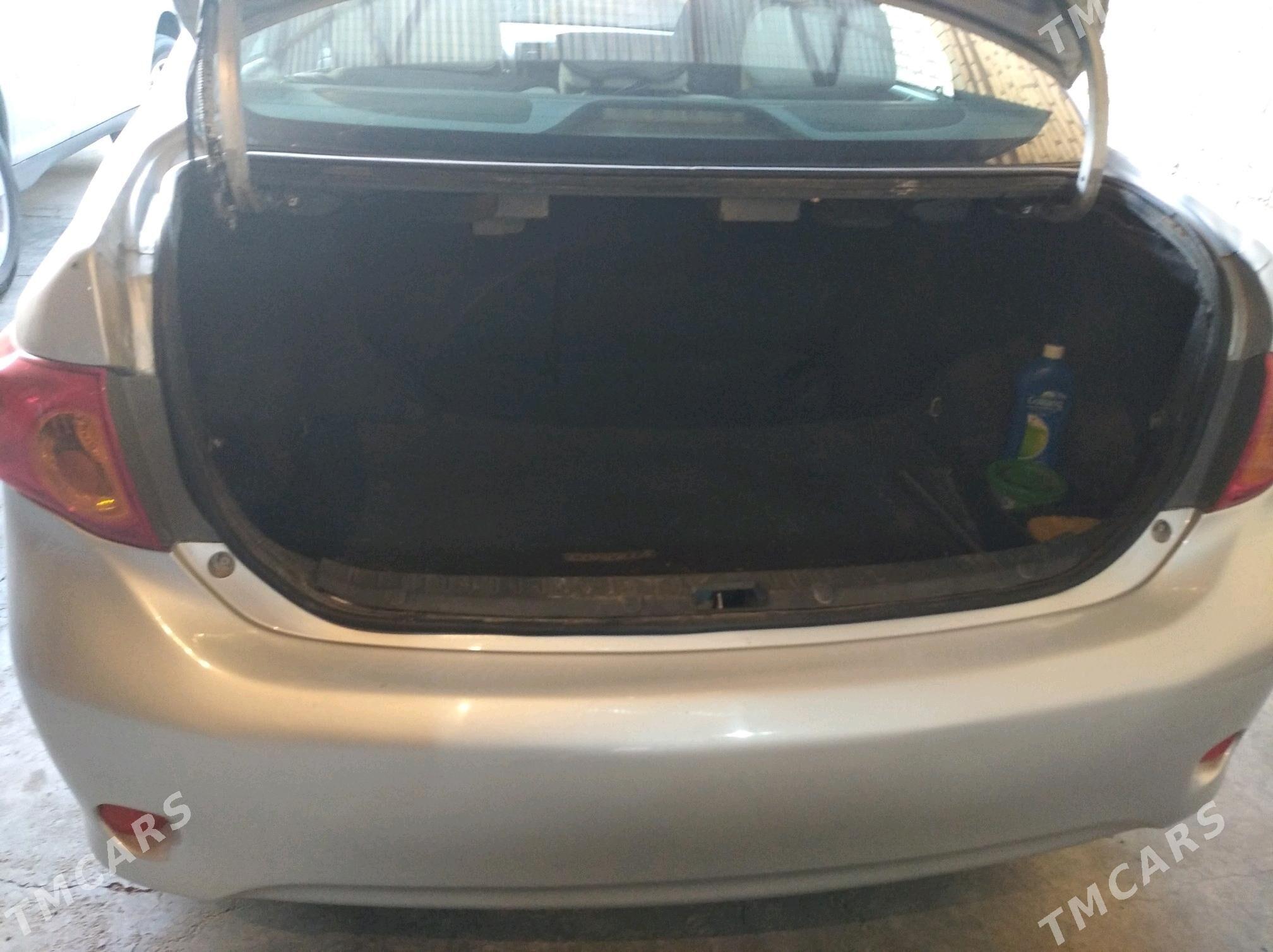 Toyota Corolla 2010 - 135 000 TMT - Туркменабат - img 4