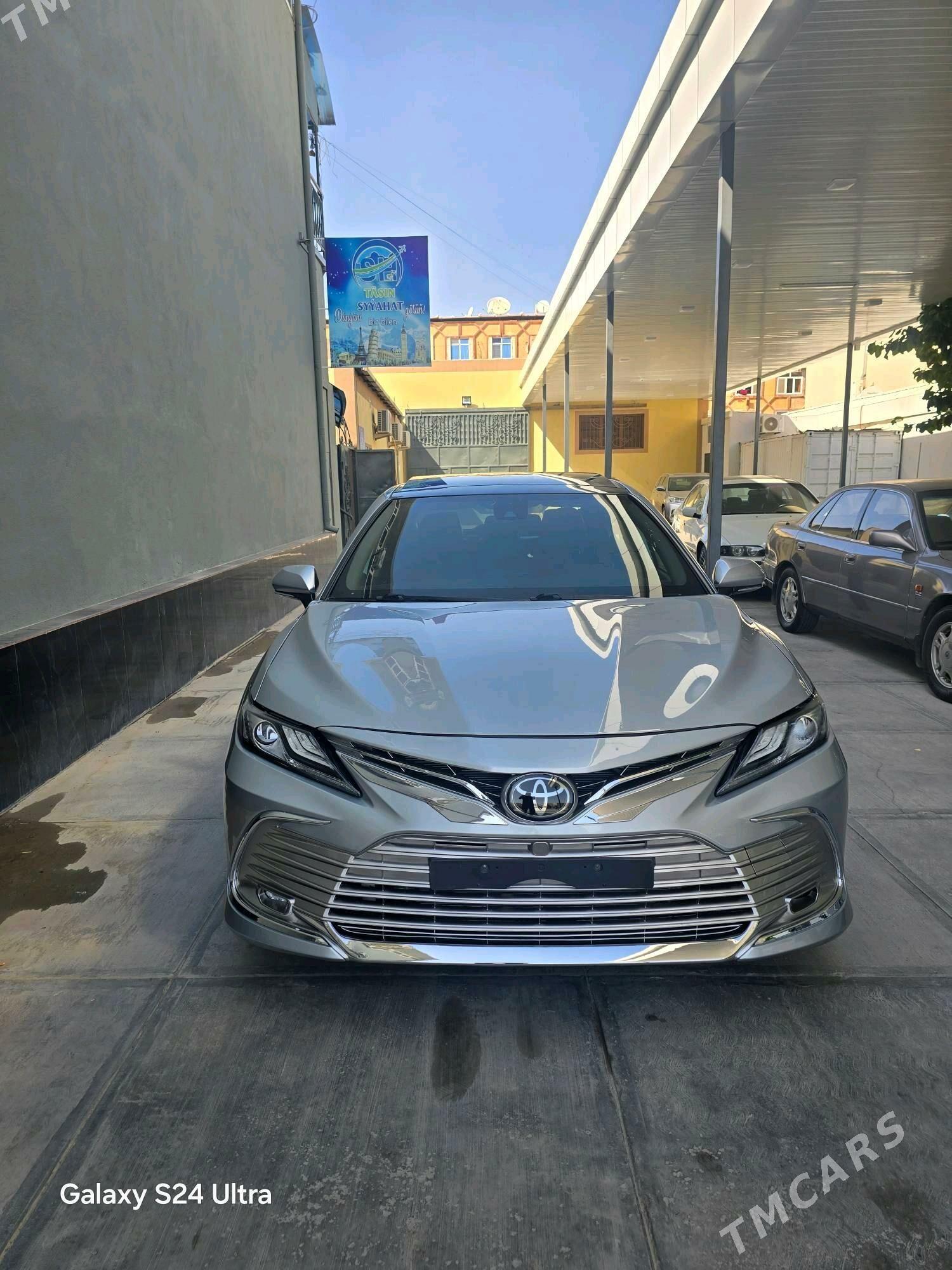 Toyota Camry 2021 - 400 000 TMT - Мары - img 3