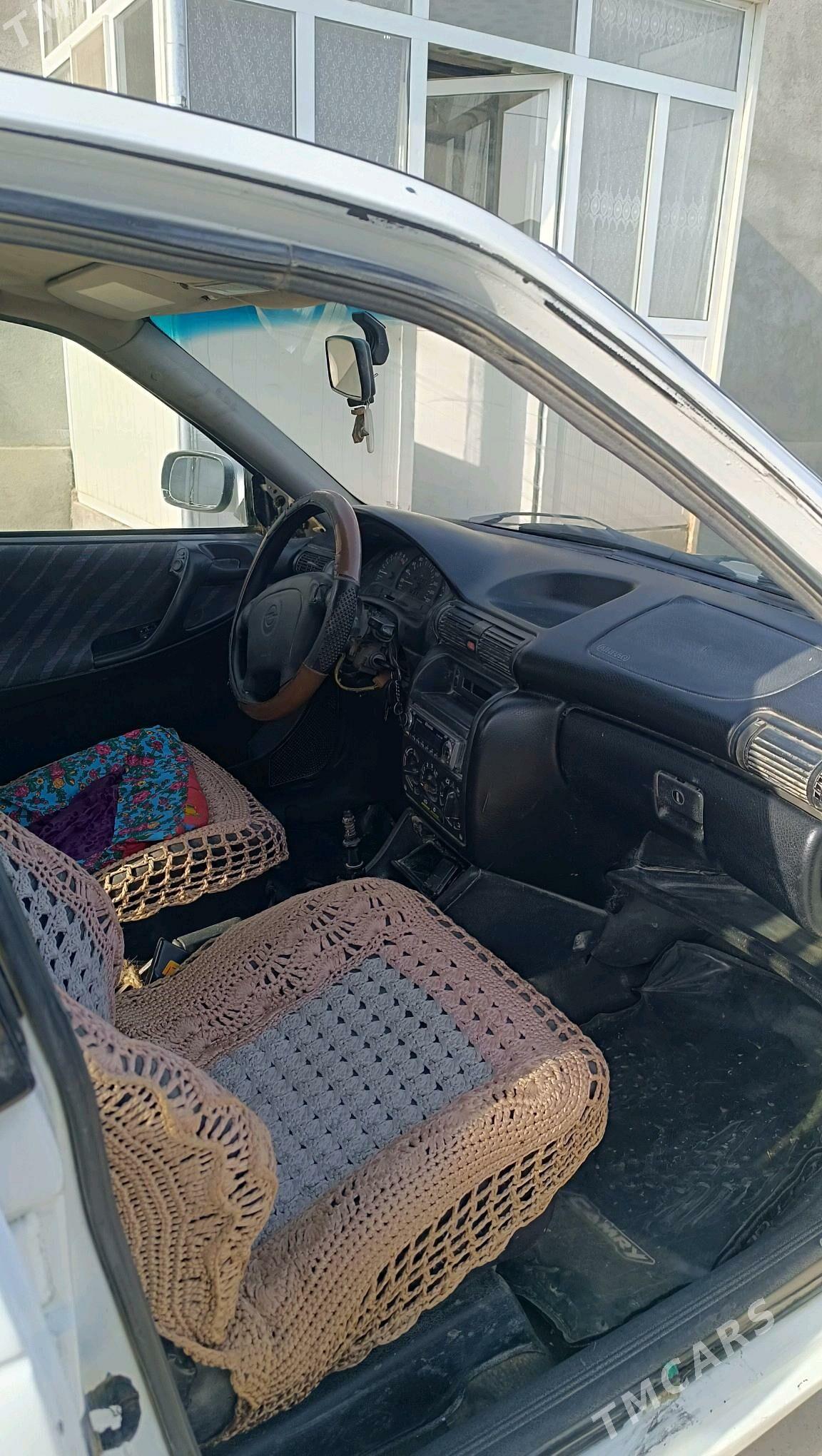 Opel Astra 1995 - 34 000 TMT - Бахарден - img 7