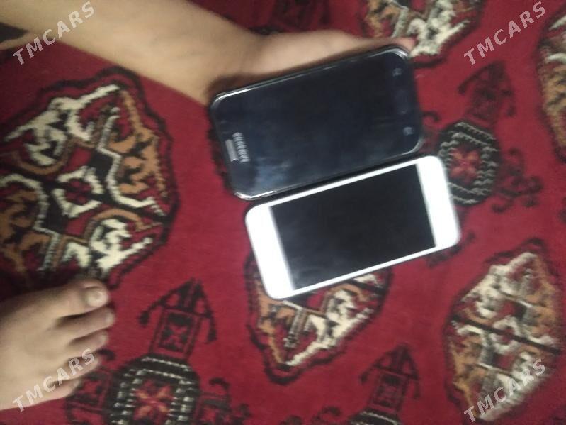 iphone 6s galaxy j1ace - Болдумсаз - img 2