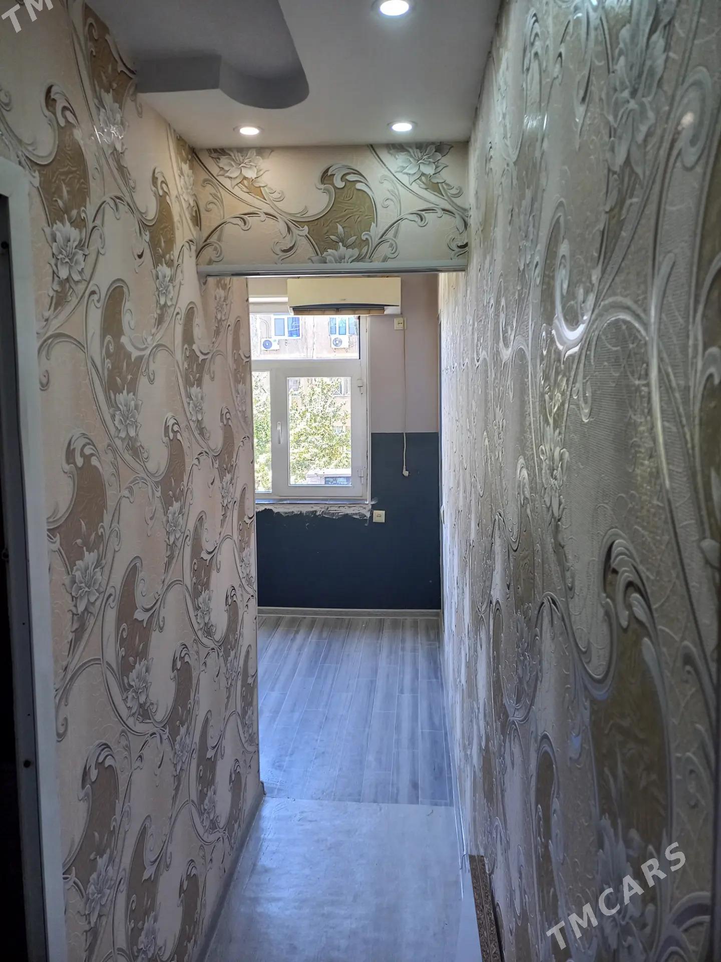 satlyk jay - Mary - img 1