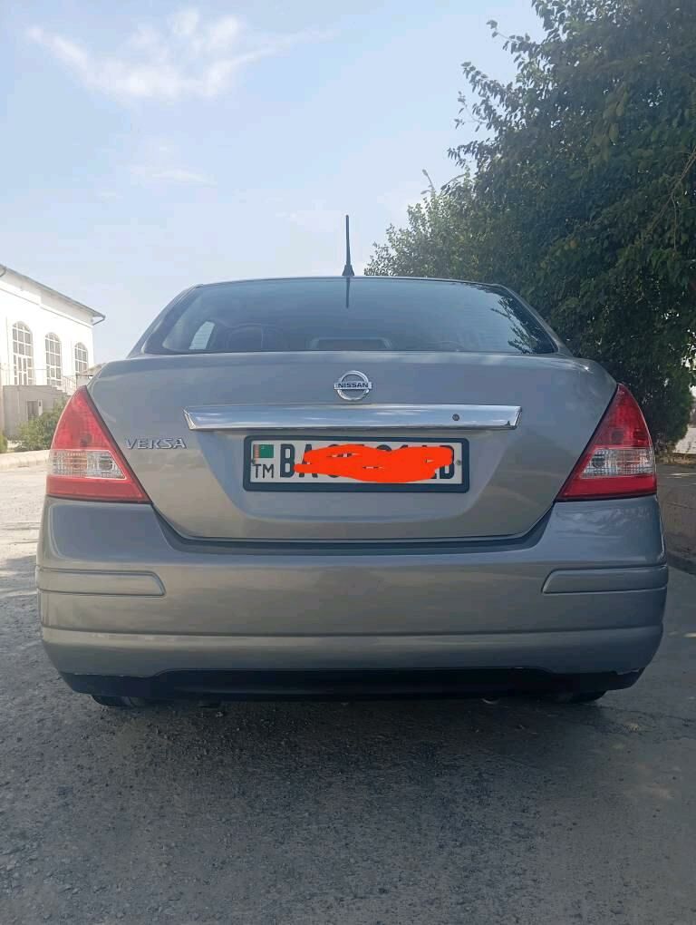 Nissan Versa 2010 - 135 000 TMT - Халач - img 8
