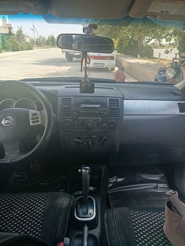 Nissan Versa 2010 - 135 000 TMT - Халач - img 9