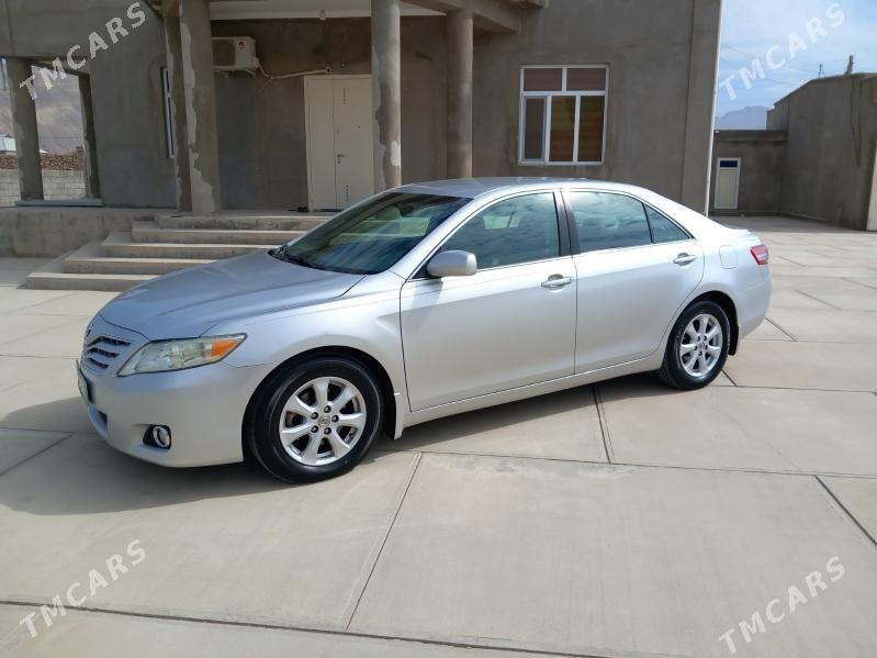 Toyota Camry 2010 - 225 000 TMT - Балканабат - img 3