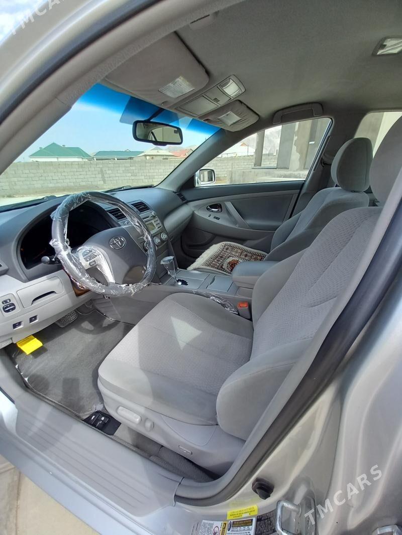 Toyota Camry 2010 - 225 000 TMT - Балканабат - img 7
