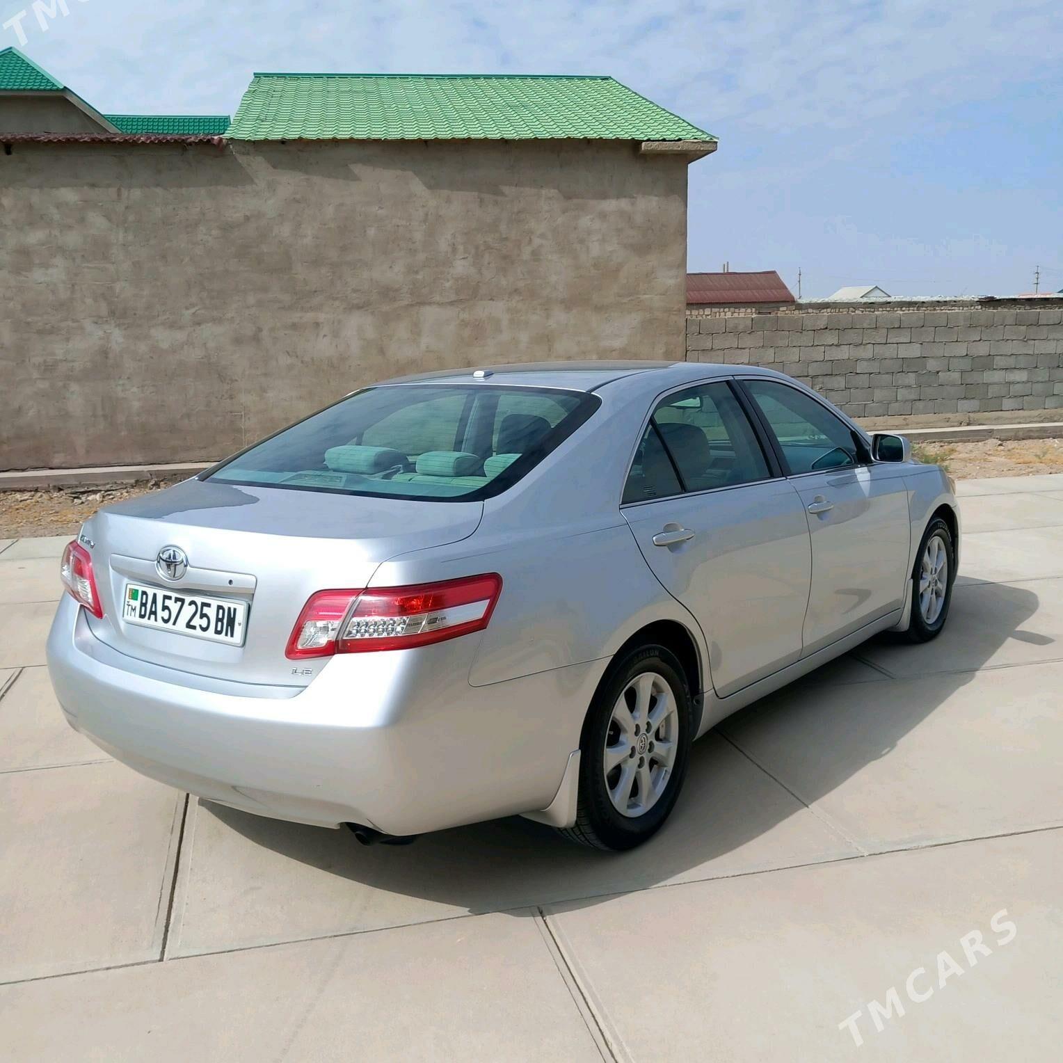 Toyota Camry 2010 - 225 000 TMT - Балканабат - img 9