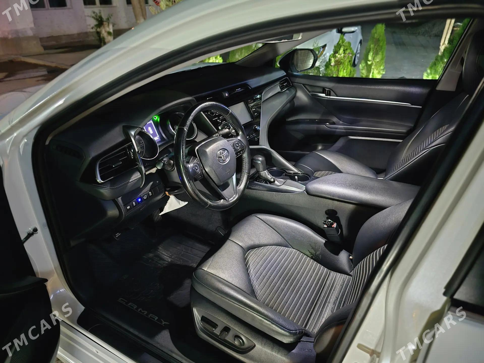 Toyota Camry 2019 - 260 000 TMT - Ашхабад - img 3