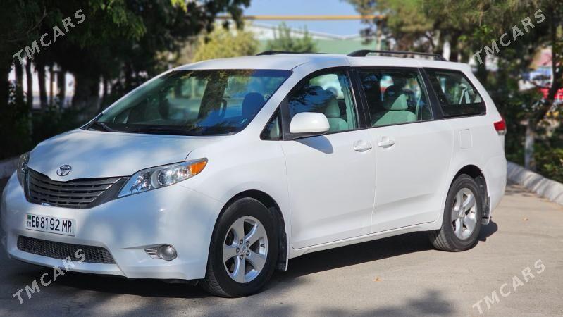 Toyota Sienna 2012 - 310 000 TMT - Мары - img 1