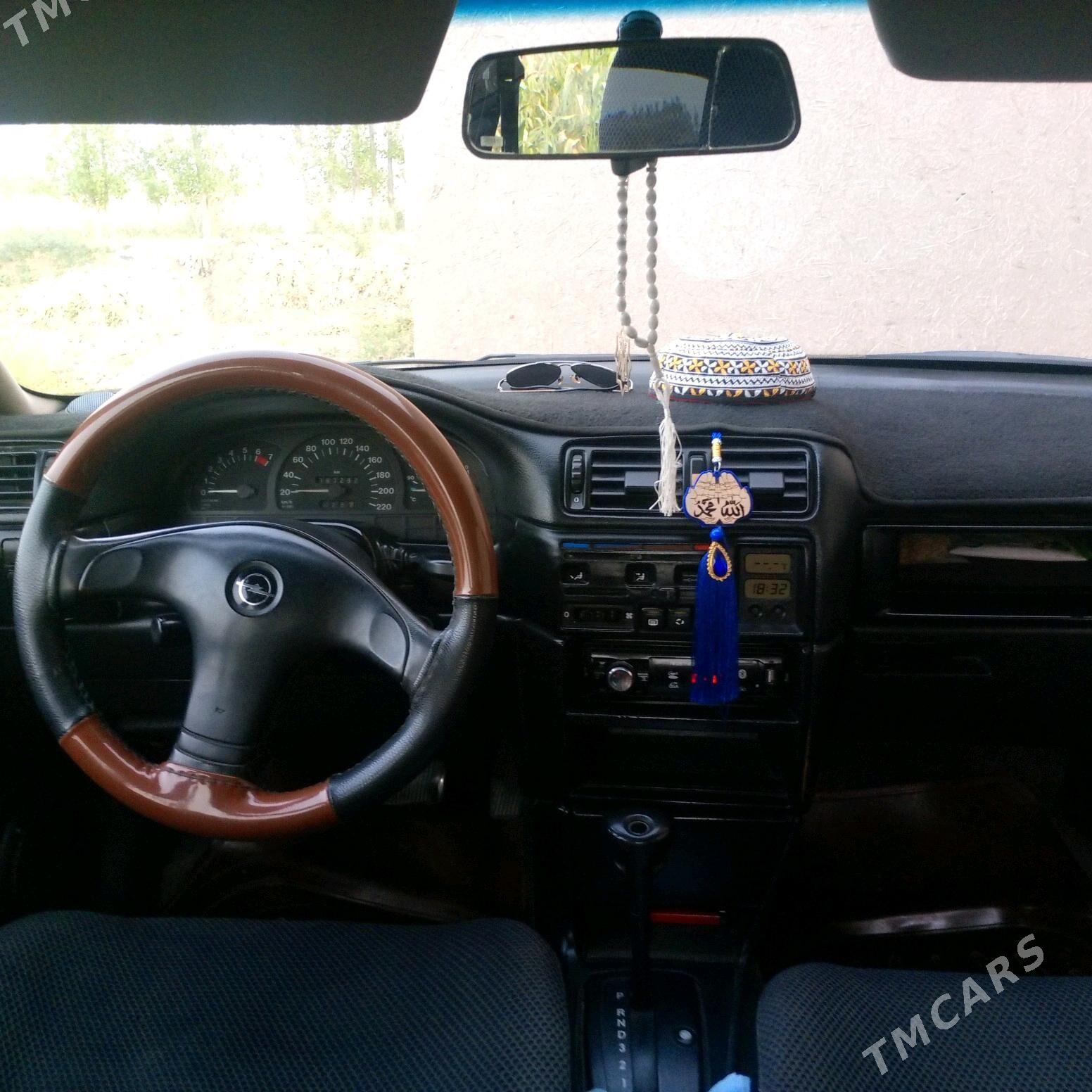 Opel Vectra 1994 - 48 000 TMT - Губадаг - img 5