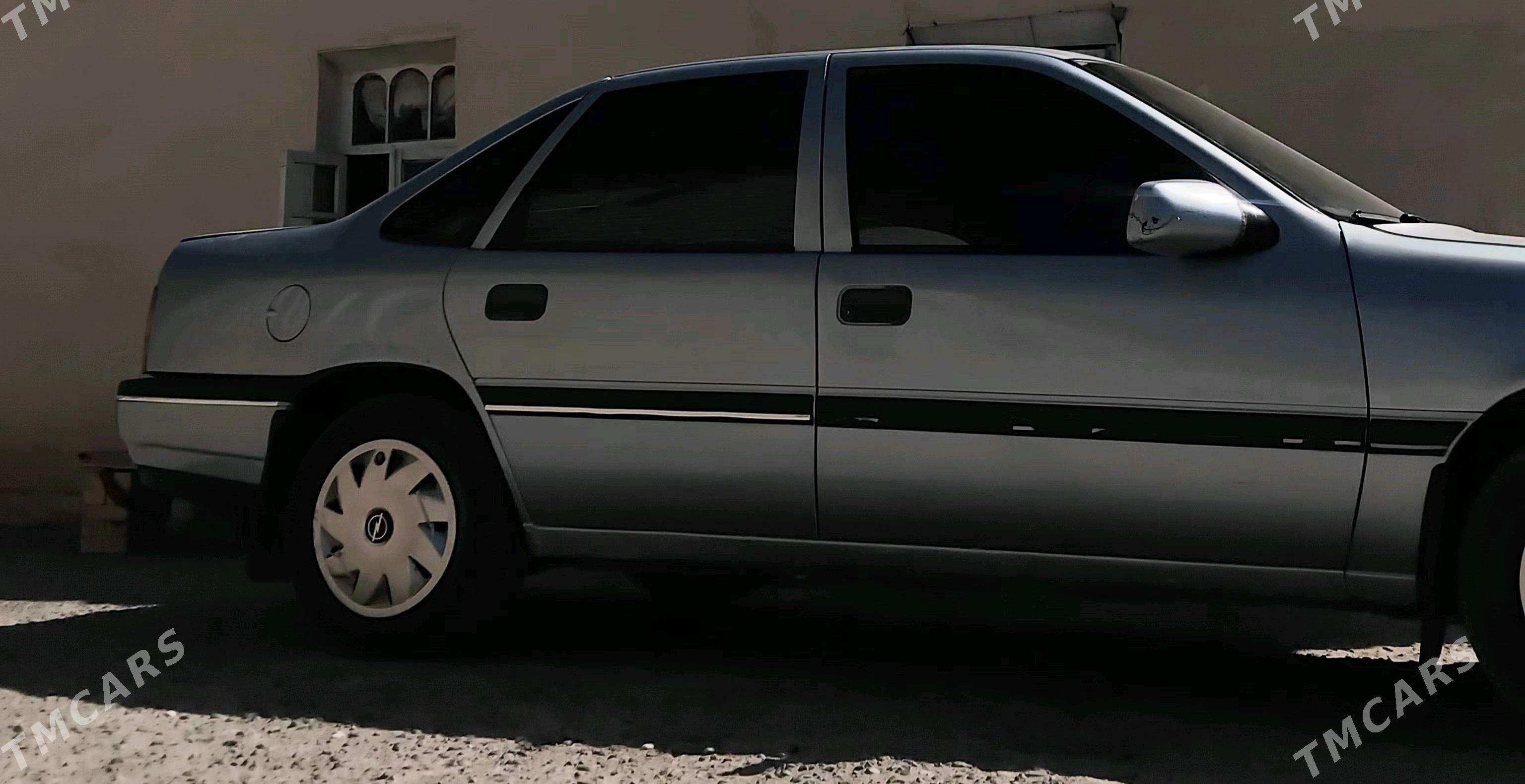 Opel Vectra 1991 - 33 000 TMT - Мары - img 4