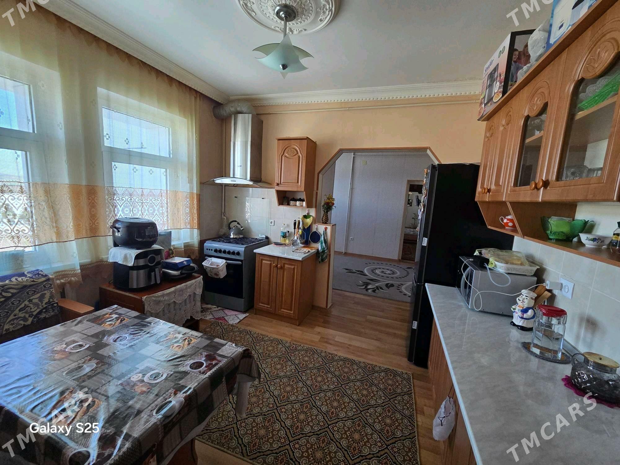 продаётся квартира - Türkmenbaşy - img 4