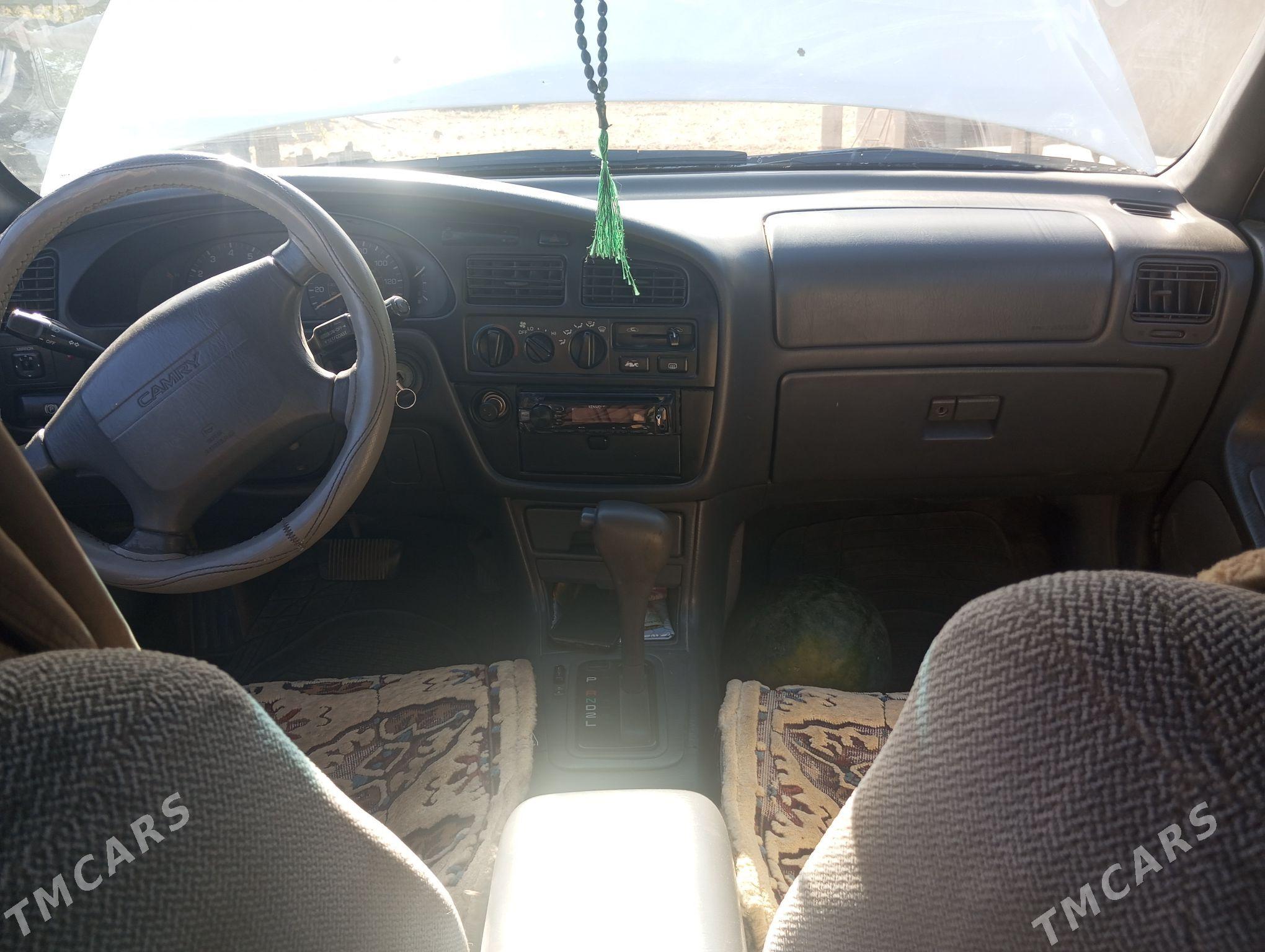 Toyota Camry 1994 - 98 000 TMT - Boldumsaz - img 3