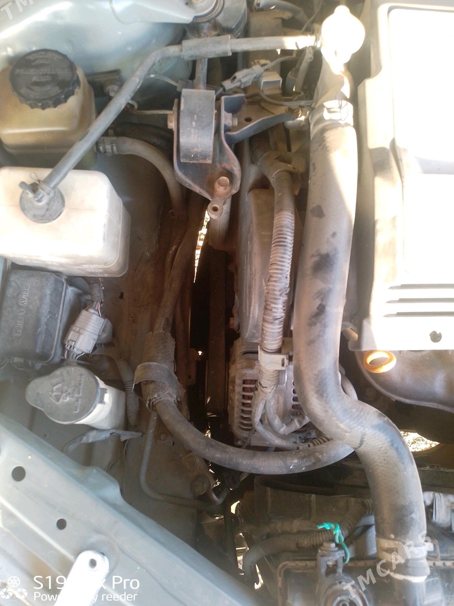 Toyota Avalon 2002 - 165 000 TMT - Байрамали - img 5