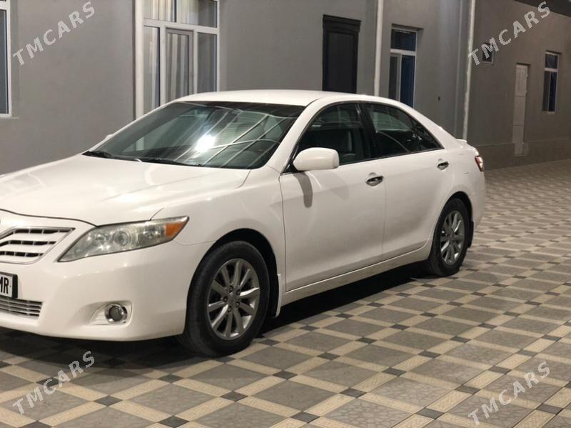 Toyota Camry 2010 - 200 000 TMT - Мары - img 4