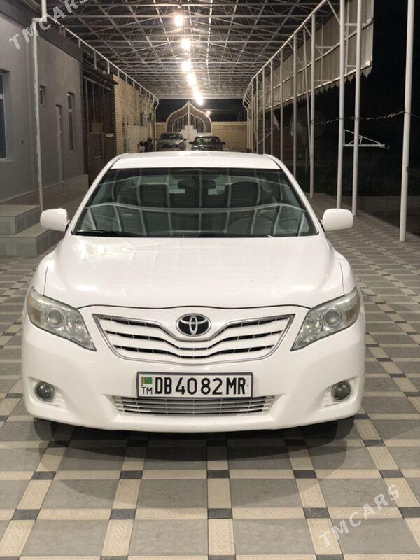 Toyota Camry 2010 - 200 000 TMT - Мары - img 3