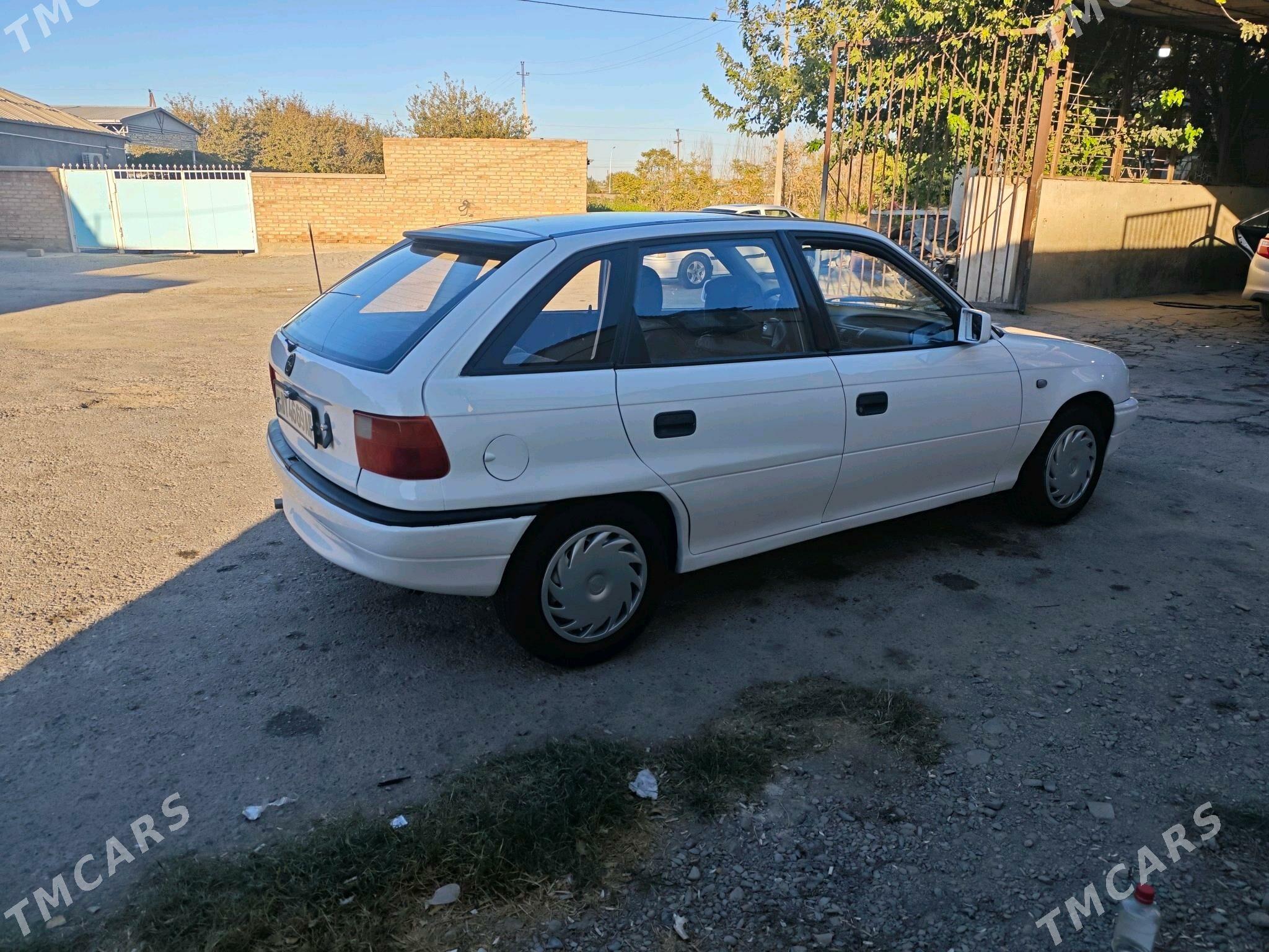 Opel Astra 1992 - 34 000 TMT - Бахарден - img 3