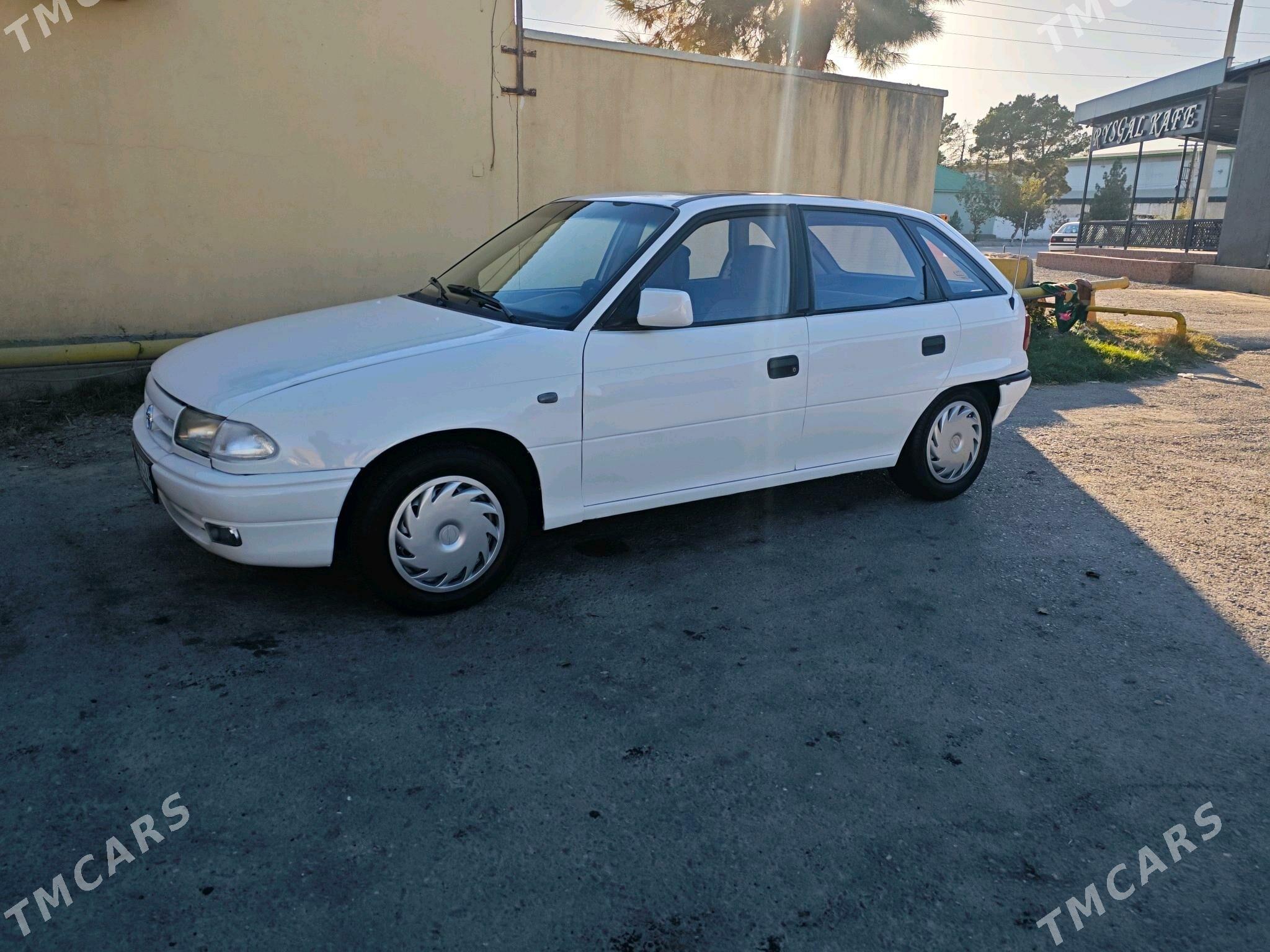 Opel Astra 1992 - 34 000 TMT - Бахарден - img 8