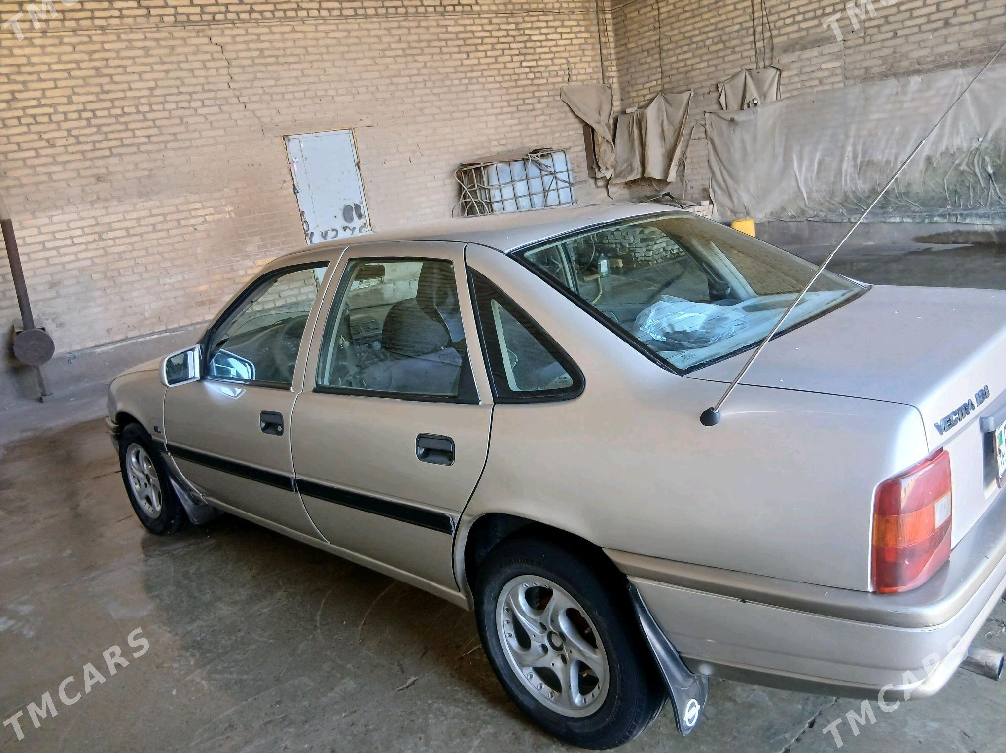 Opel Vectra 1992 - 40 000 TMT - Саят - img 3