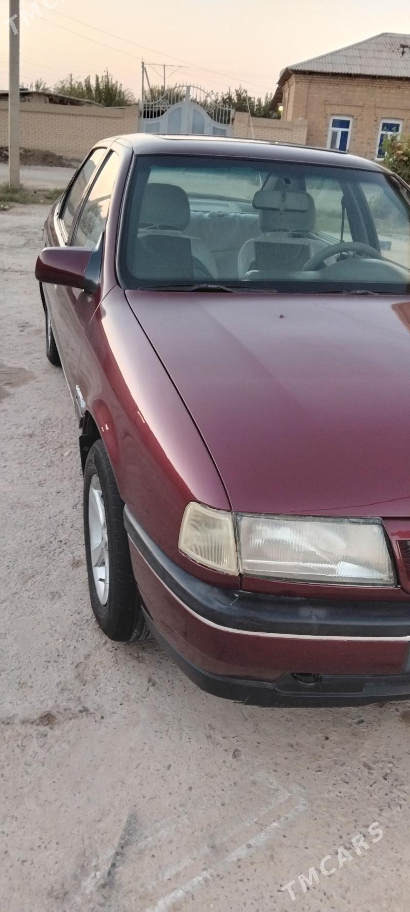 Opel Vectra 1990 - 37 000 TMT - Мары - img 6
