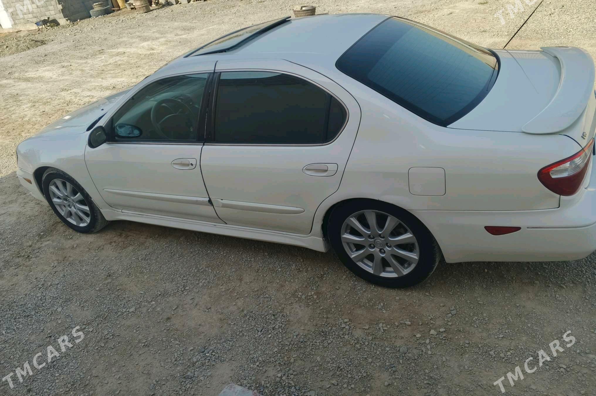 Infiniti I30 2000 - 90 000 TMT - Bäherden - img 3