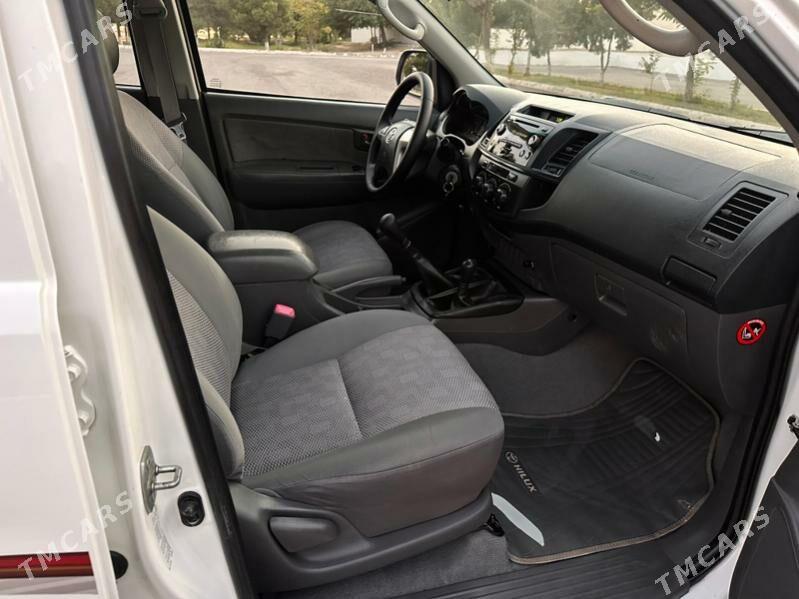 Toyota Hilux 2013 - 402 000 TMT - Mary - img 5